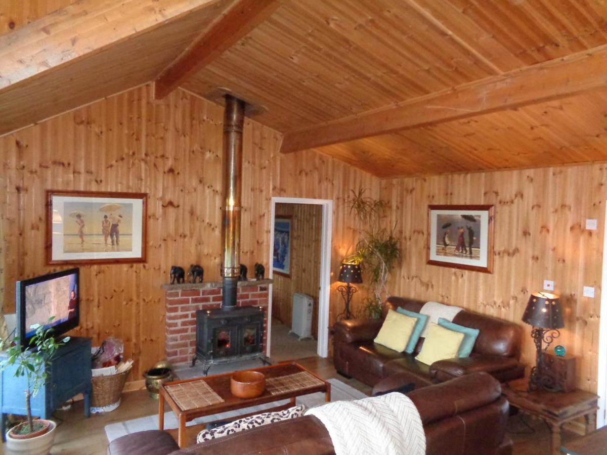 Idyllic Log Cabin Near Stratford Upon Avon Exterior foto